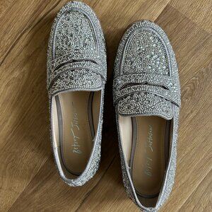 Betsey Johnson Rhinestone Flats – Size 5.5, Stunning & Barely Worn